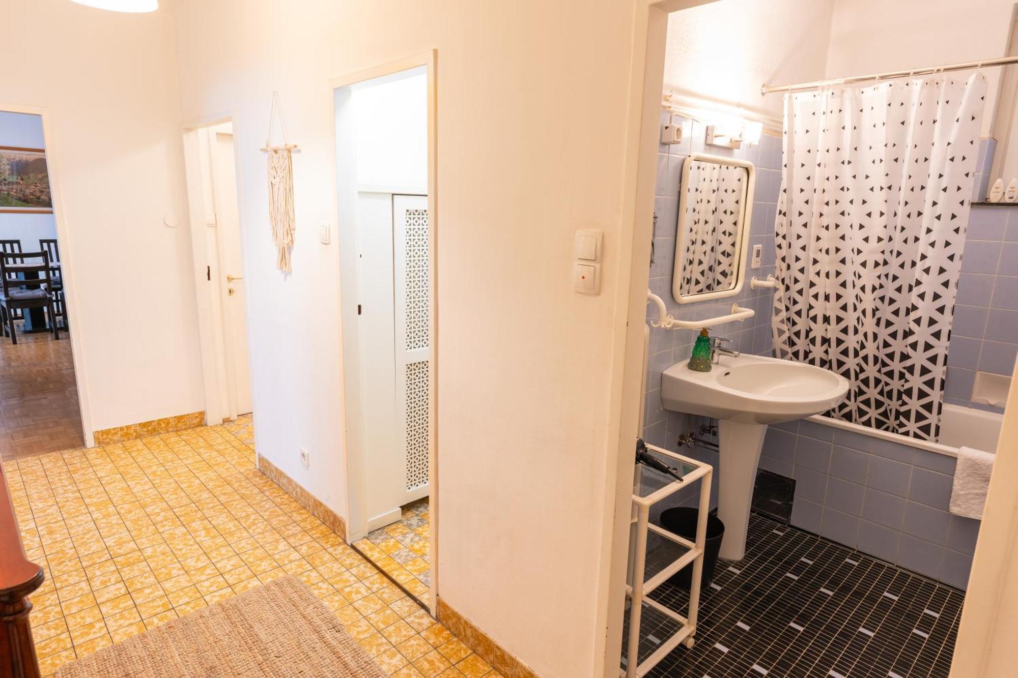 Apartment Living Opera Wien